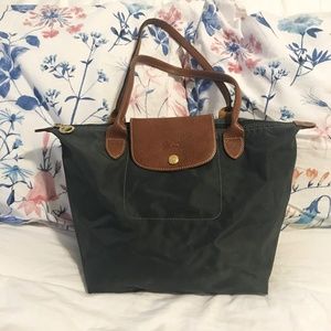 Longchamp Le Pliage Medium in Gunmetal